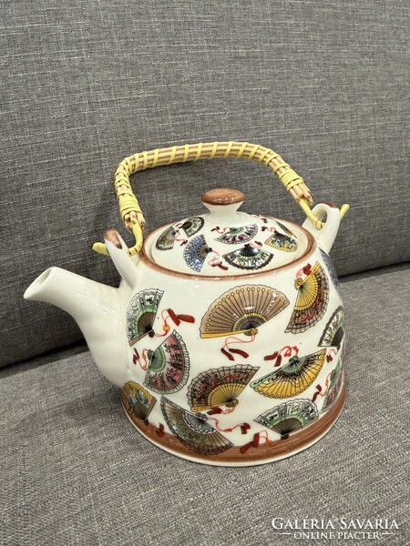 Porcelán japán teáskanna